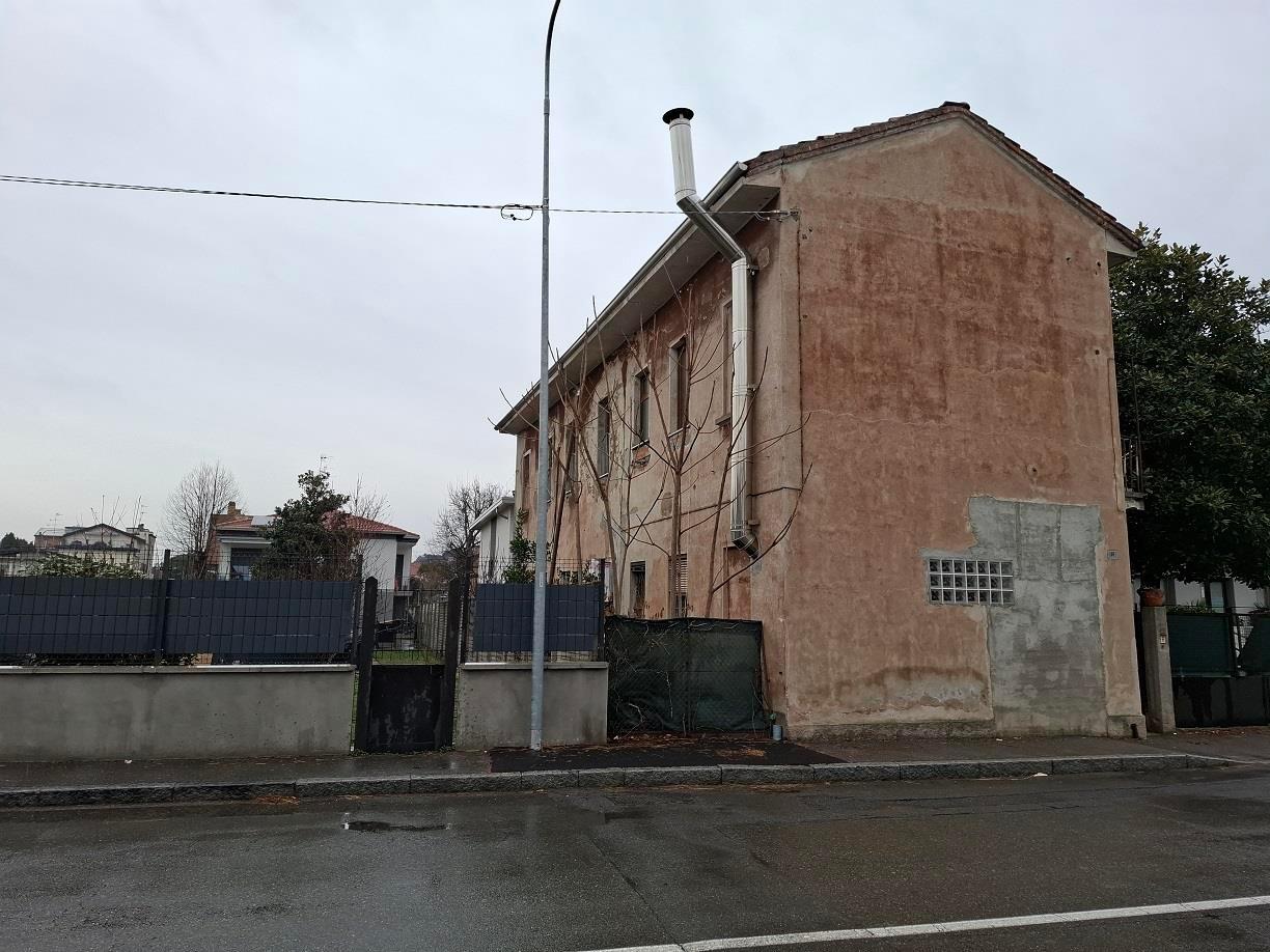 immobile appartamento all'asta in Via ROSSINI 46 - Busto Arsizio (VA) - 2