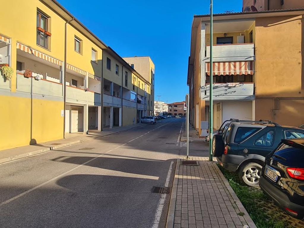 immobile appartamento all'asta in Via Abruzzo, 43, 58010 Albinia GR, Italia - 58015 Orbetello (GR) - 2