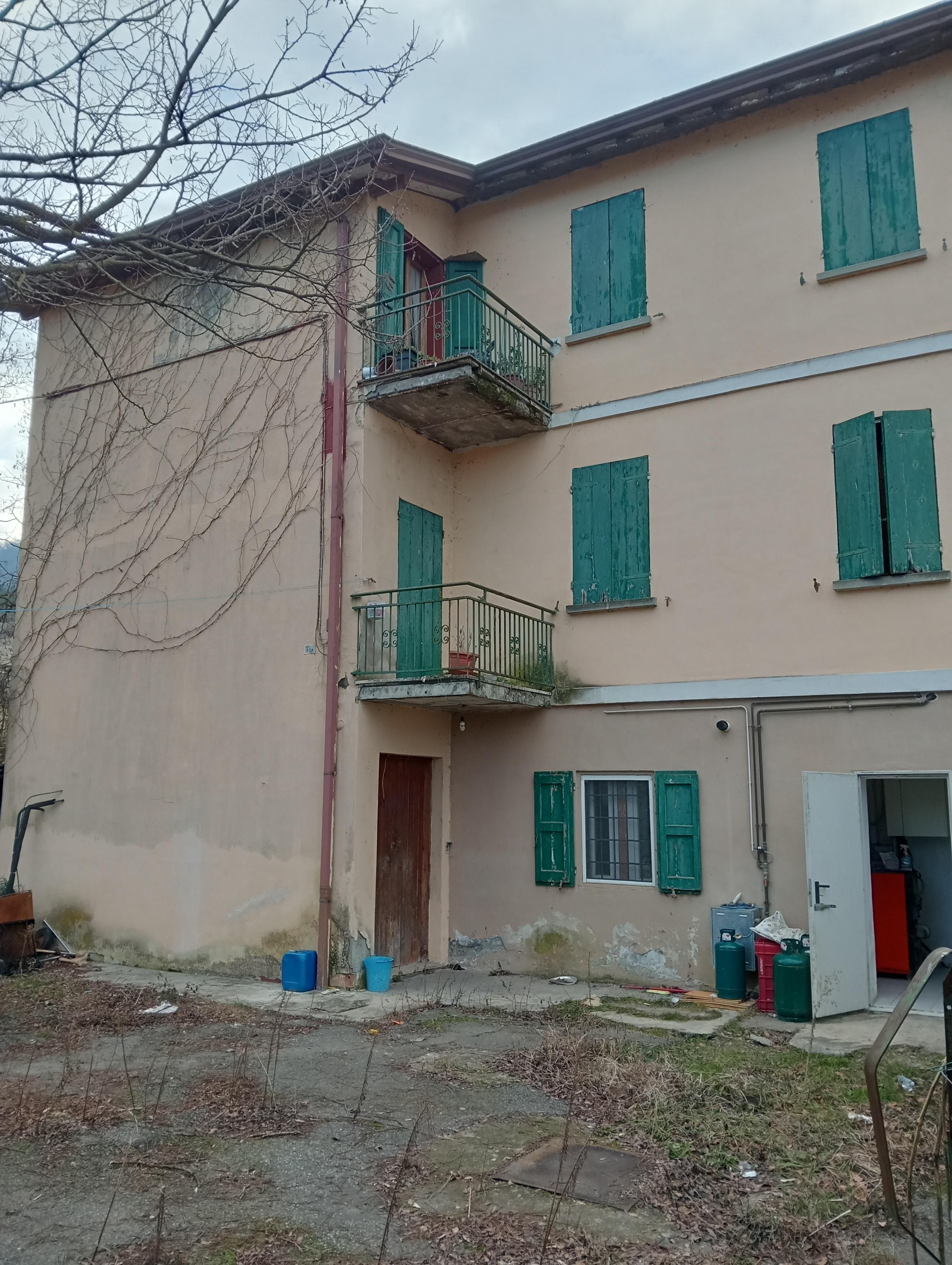 immobile appartamento all'asta in Via Cantoniera, 13 - 42020 Vetto (RE) - 1
