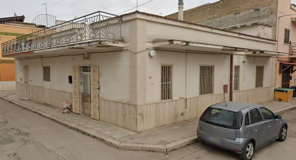 immobile appartamento all'asta in via Guglielmo Marconi, 59 - 71047 Stornara (FG) - 2