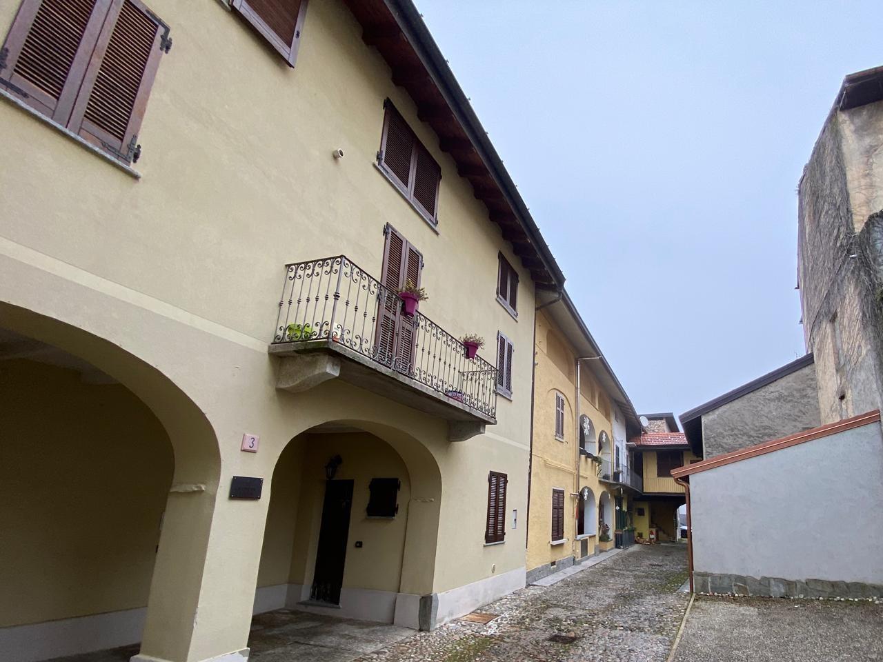 immobile appartamento all'asta in Vicolo Monte Nero 5 - 21030 Orino (VA) - 2