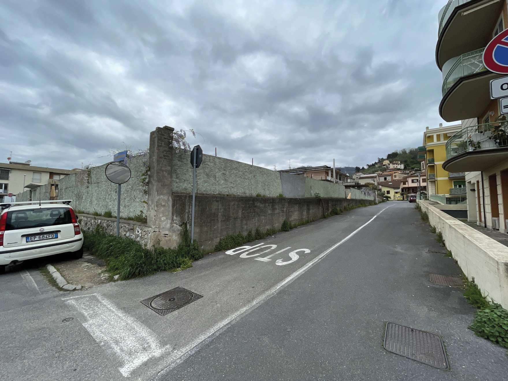 immobile terreno all'asta in Via Papa Giovanni XXIII - 55054 Massarosa (LU) - 1