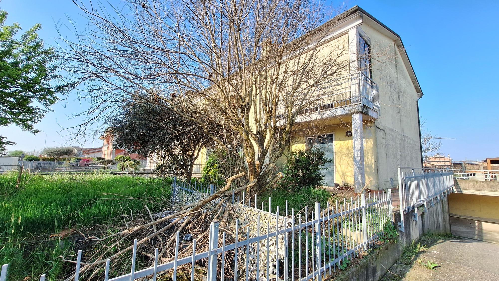 immobile appartamento all'asta in Via Giacomo Leopardi 87 - Zimella (VR) - 1