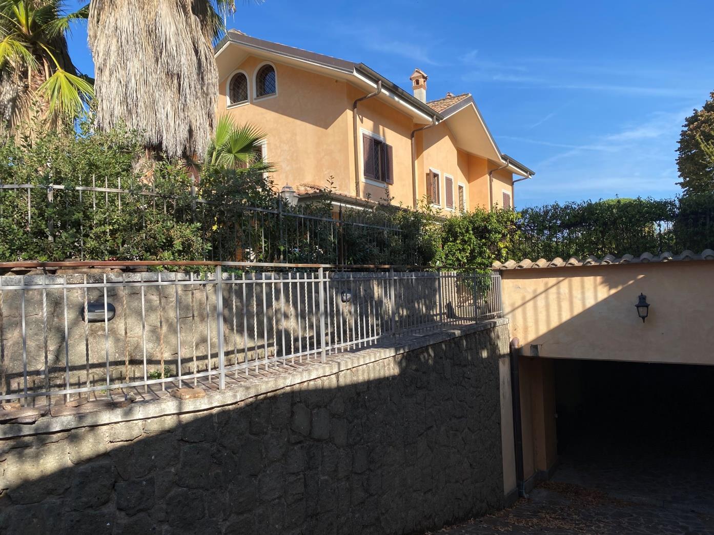 immobile villa all'asta in Vle Giovanni Dusmet, 22, 00046 Grottaferrata RM, Italia Grottaferrata, Roma - 5