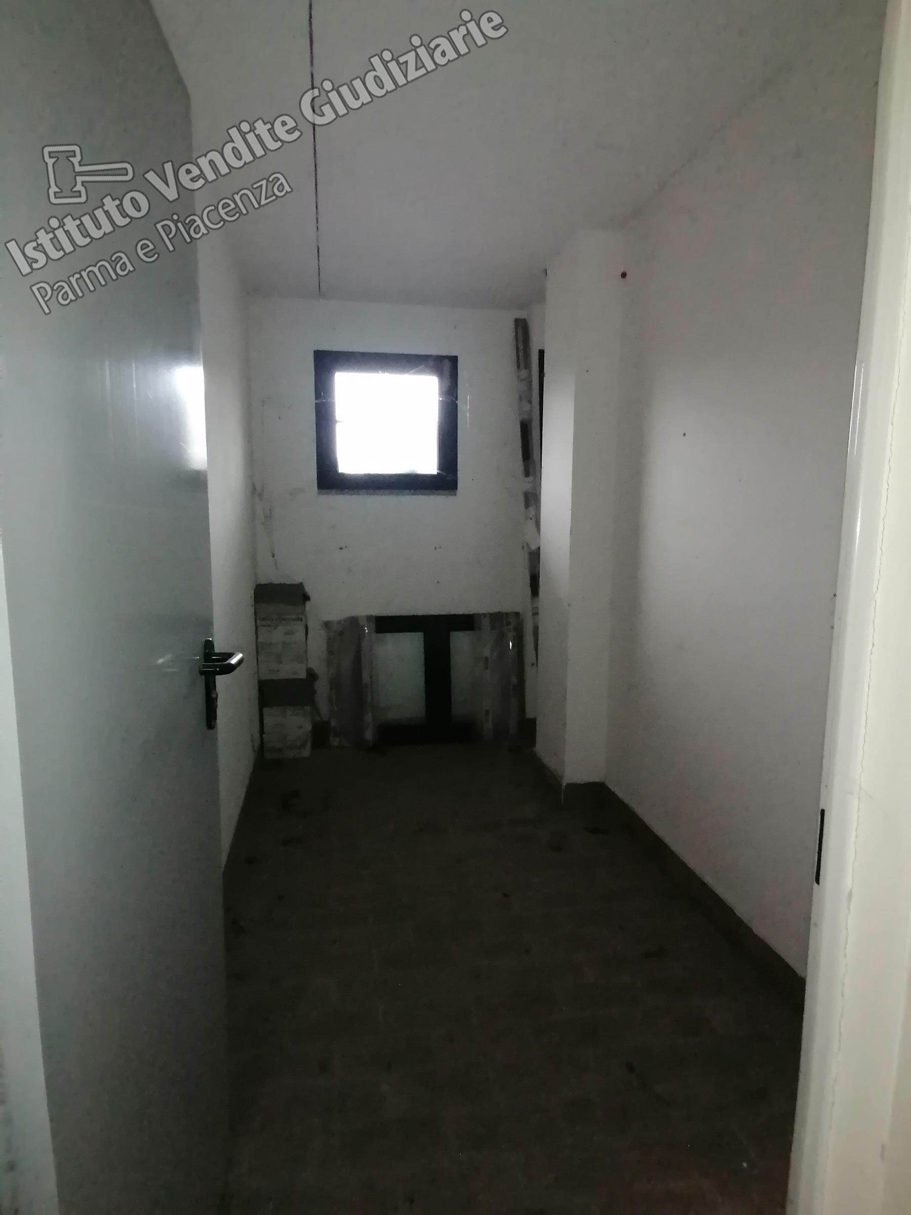 immobile magazzino all'asta in Sant'Andrea Bagni, via Pizzetti, 22 - 43014 Medesano (PR) - 1
