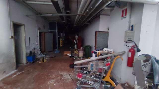immobile magazzino all'asta in Via Volturno 80 - 20047 Brugherio (MB) - 4