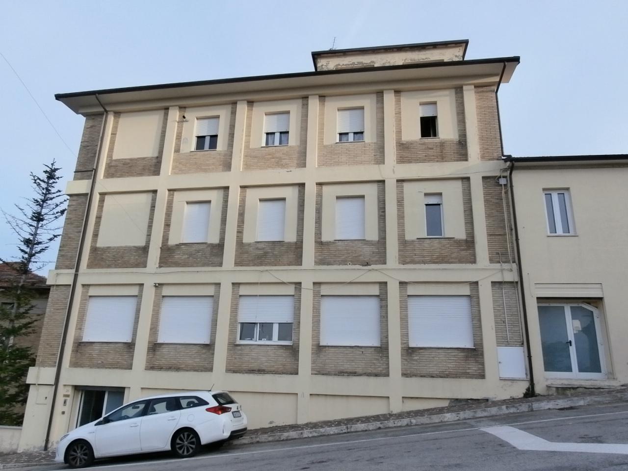 immobile attivita commerciale all'asta in Viale della Repubblica, 29, 63834 Massa Fermana FM, Italia Massa Fermana, Fermo - 3