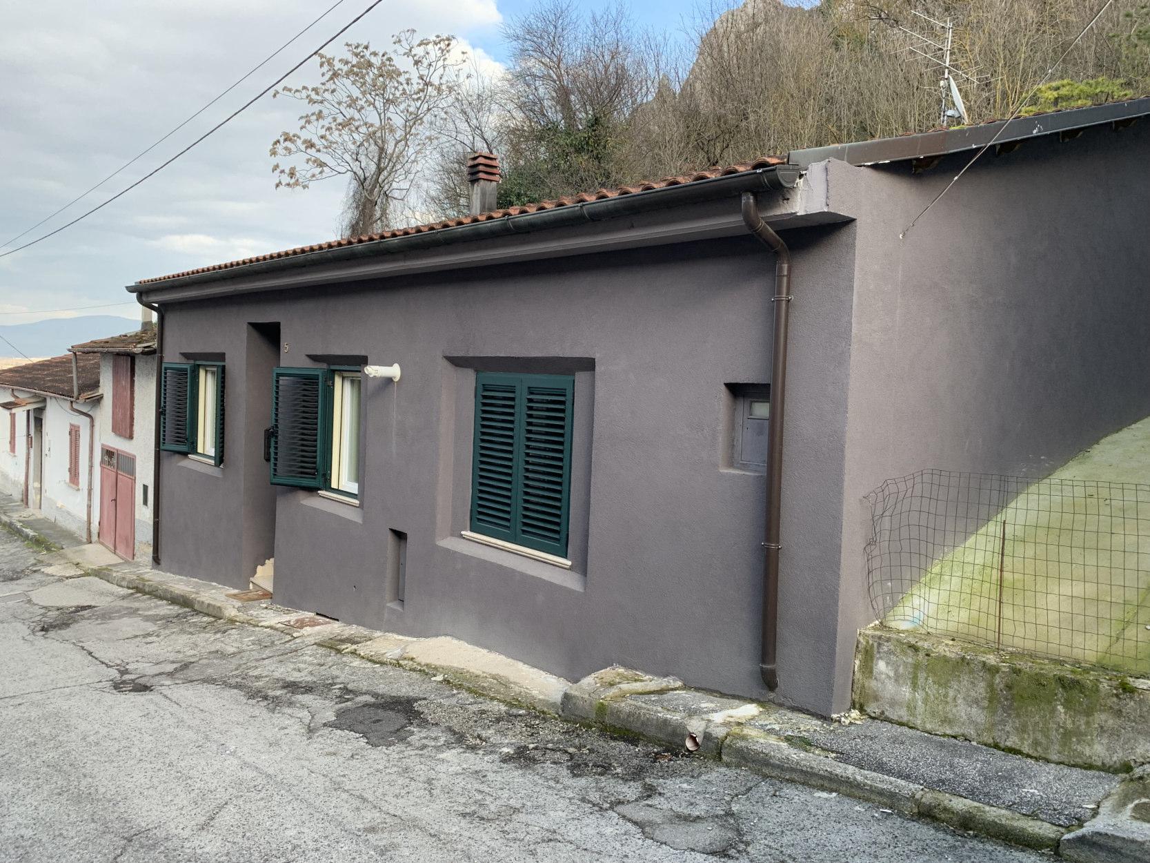 immobile appartamento all'asta in Via Monte Grappa, 5, 67059 Trasacco AQ, Italia Trasacco, L'Aquila - 1