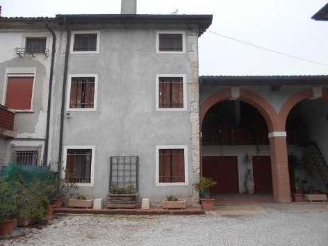 immobile appartamento all'asta in Contrà Frigon 13 - 36054 Montebello Vicentino (VI) - 1