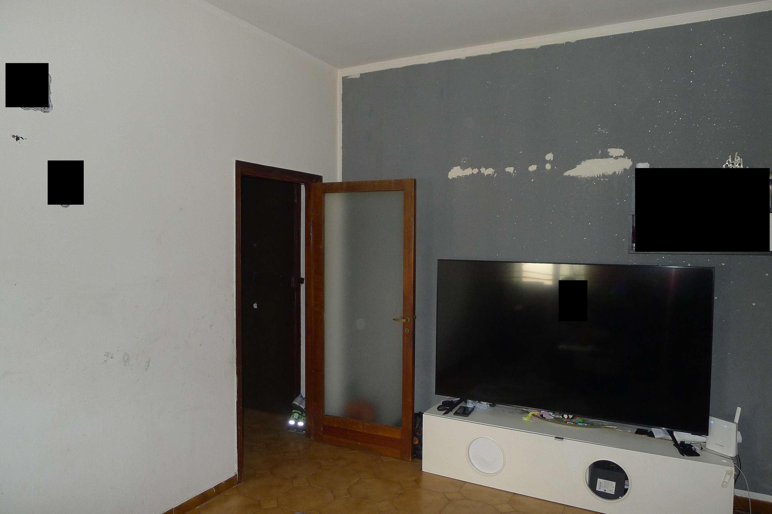 immobile appartamento all'asta in Viale CINQUE GIORNATE 37 - 21042 Caronno Pertusella (VA) - 4