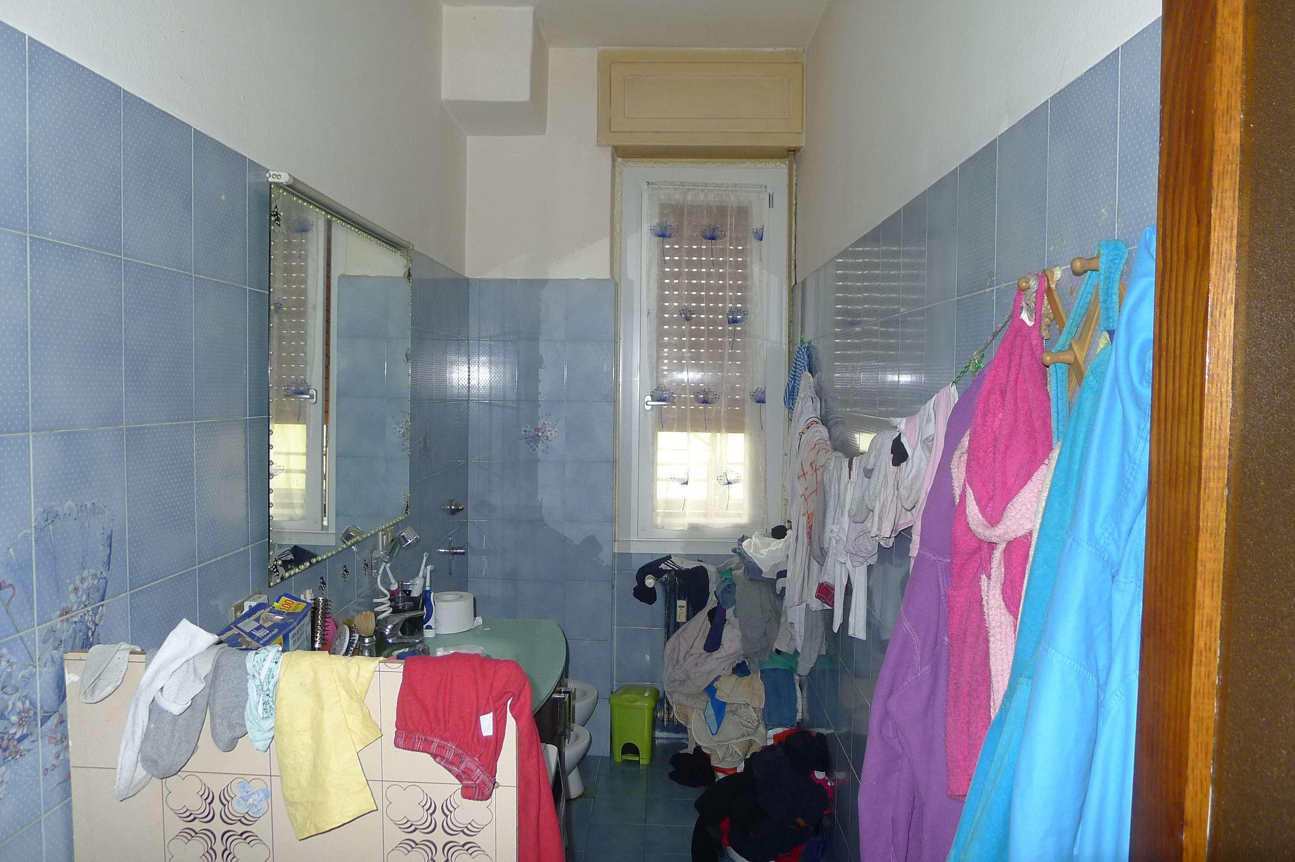 immobile appartamento all'asta in Viale CINQUE GIORNATE 37 - 21042 Caronno Pertusella (VA) - 5