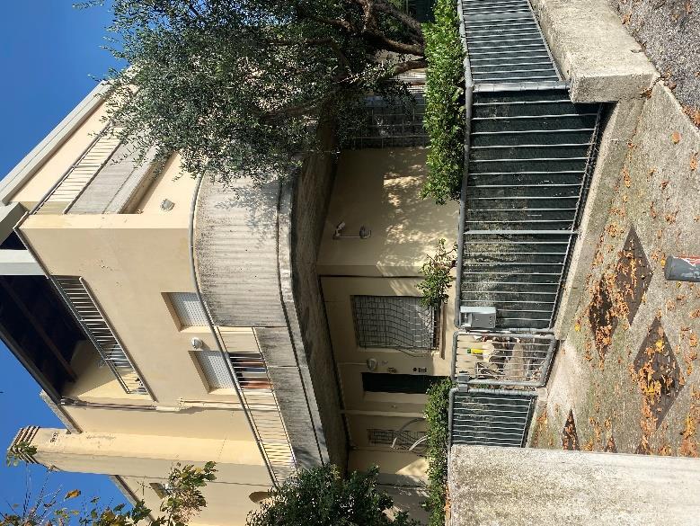 immobile appartamento all'asta in Via Solferino 34/1 - Pesaro (PU) - 1