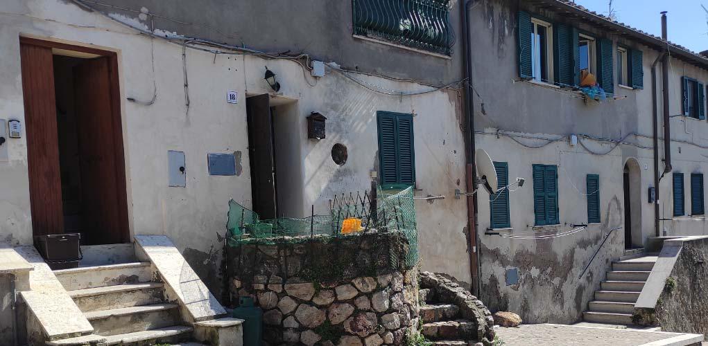 immobile appartamento all'asta in Via Adolfo Klitsche, 18 - 00051 Allumiere (RM) - 1