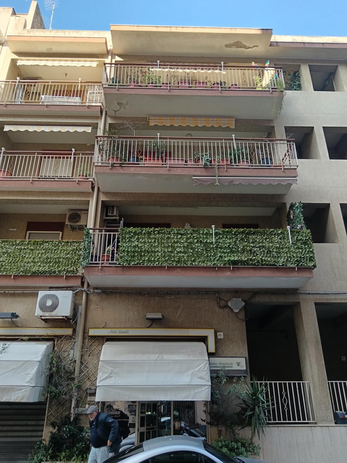 immobile negozio all'asta in Via Caltanissetta, 16/D - 96016 Lentini (SR) - 2