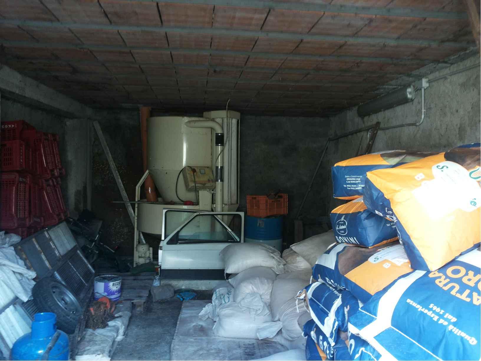 immobile magazzino all'asta in Via Bersaglio, 4, 98073 Mistretta ME, Italia Mistretta, Messina - 2