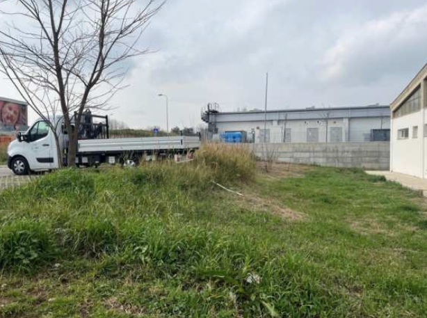 immobile terreno all'asta in Circonvallazione Histoniense, 66054 Vasto CH, Italia Vasto, Chieti - 1