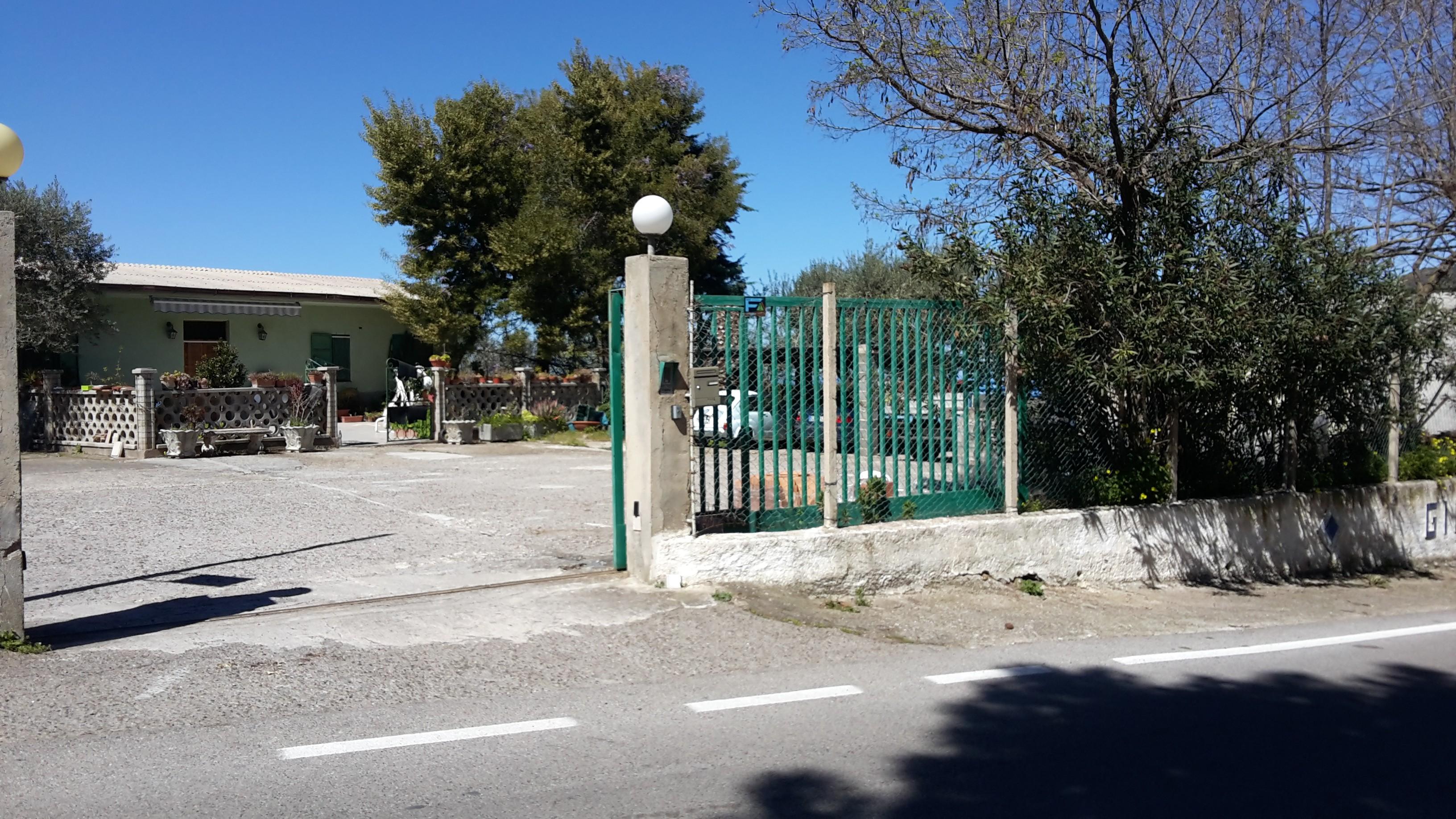 immobile appartamento all'asta in Contrada PORRACINA - 98070 Pettineo (ME) - 1