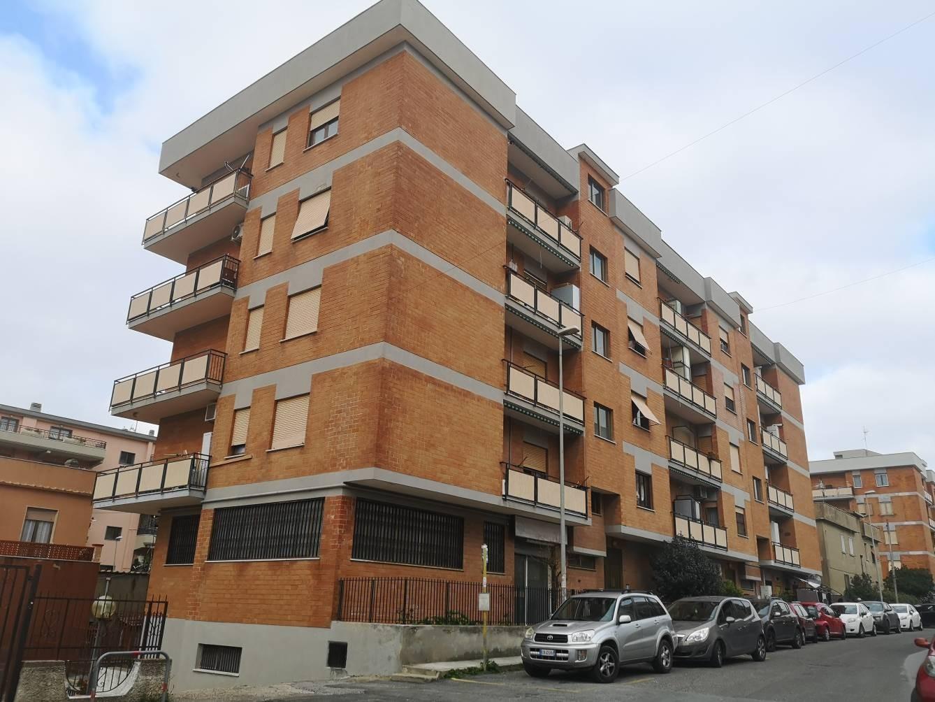 immobile appartamento all'asta in Via Francesco Flavioni 8 - 00053 Civitavecchia (RM) - 1