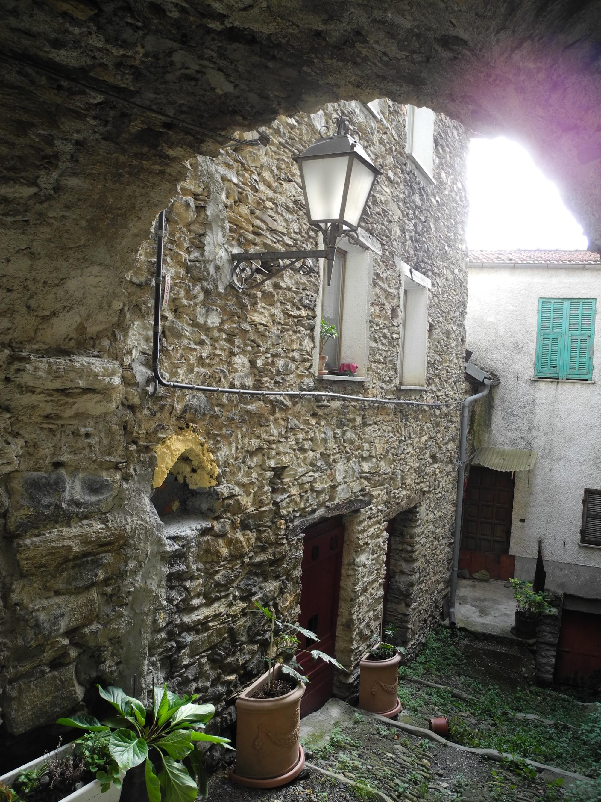 immobile appartamento all'asta in Via Palestro 10 - 18023 Cosio d'Arroscia (IM) - 2