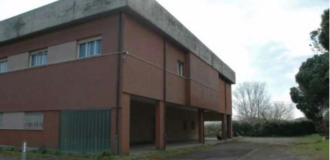 immobile attivita commerciale all'asta in Via Caduti per la Libertà, 2, 48015 Cervia RA, Italia Cervia, Ravenna - 3