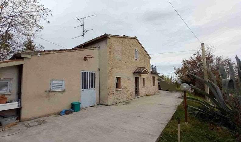 immobile appartamento all'asta in STRADA MONTAPPONESE 1 - 63837 Falerone (FM) - 5