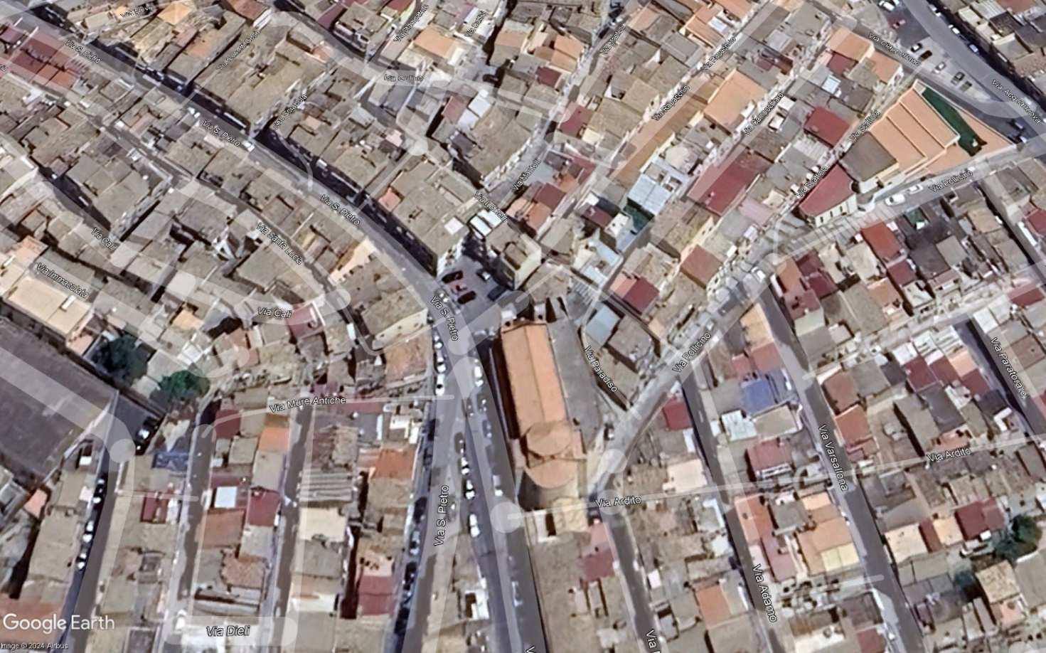 immobile appartamento all'asta in Via Mure Antiche n 2 - 95041 Caltagirone (CT) - 1