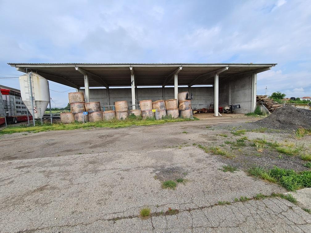 immobile attivita commerciale all'asta in Frazione Murisenghi - Cascina Piccolata, con accesso dalla strada comunale - Scalenghe (TO) - 3