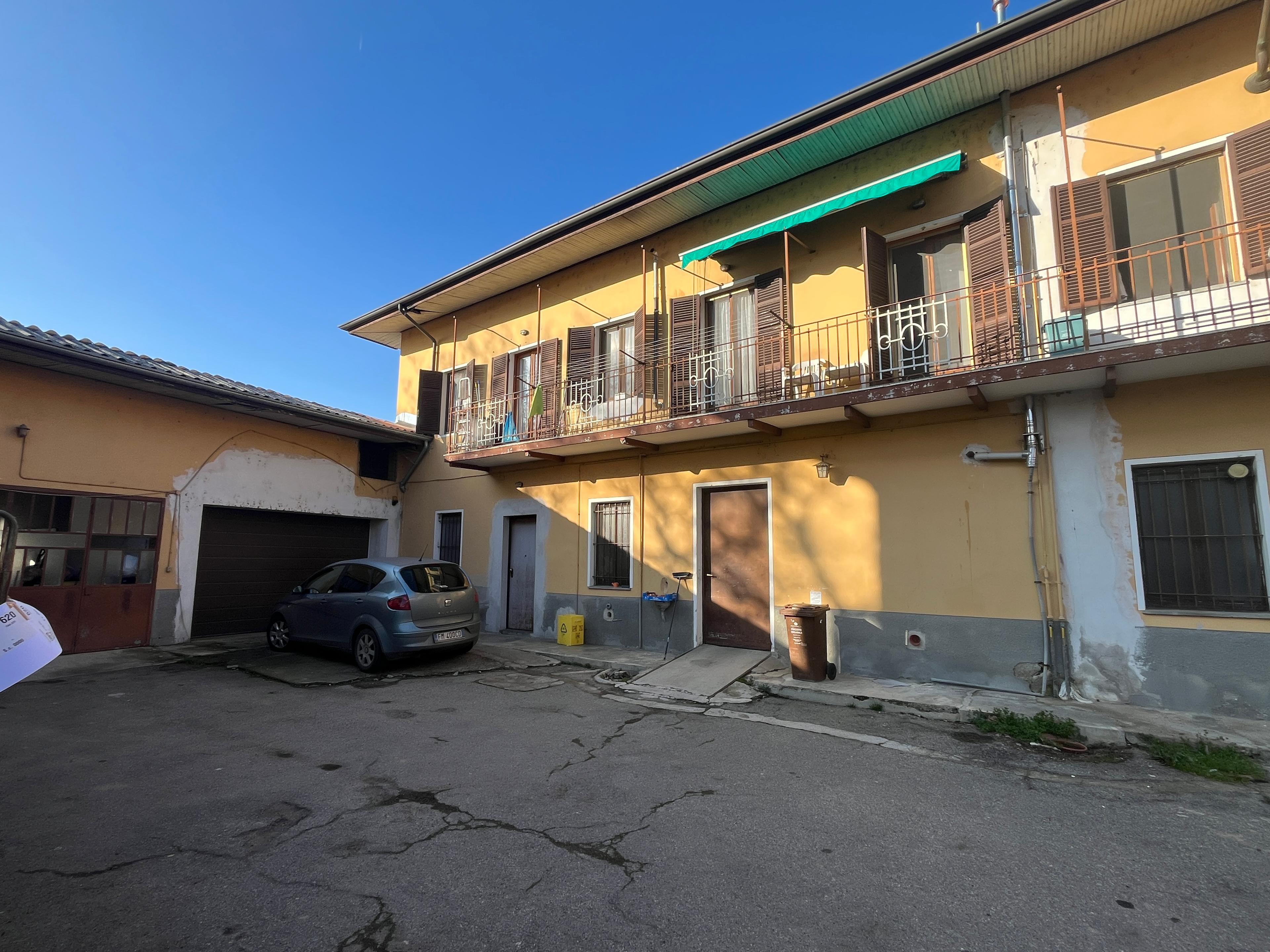 immobile appartamento all'asta in Piazza LibertĂ n 15 - 13040 Rovasenda (VC) - 1