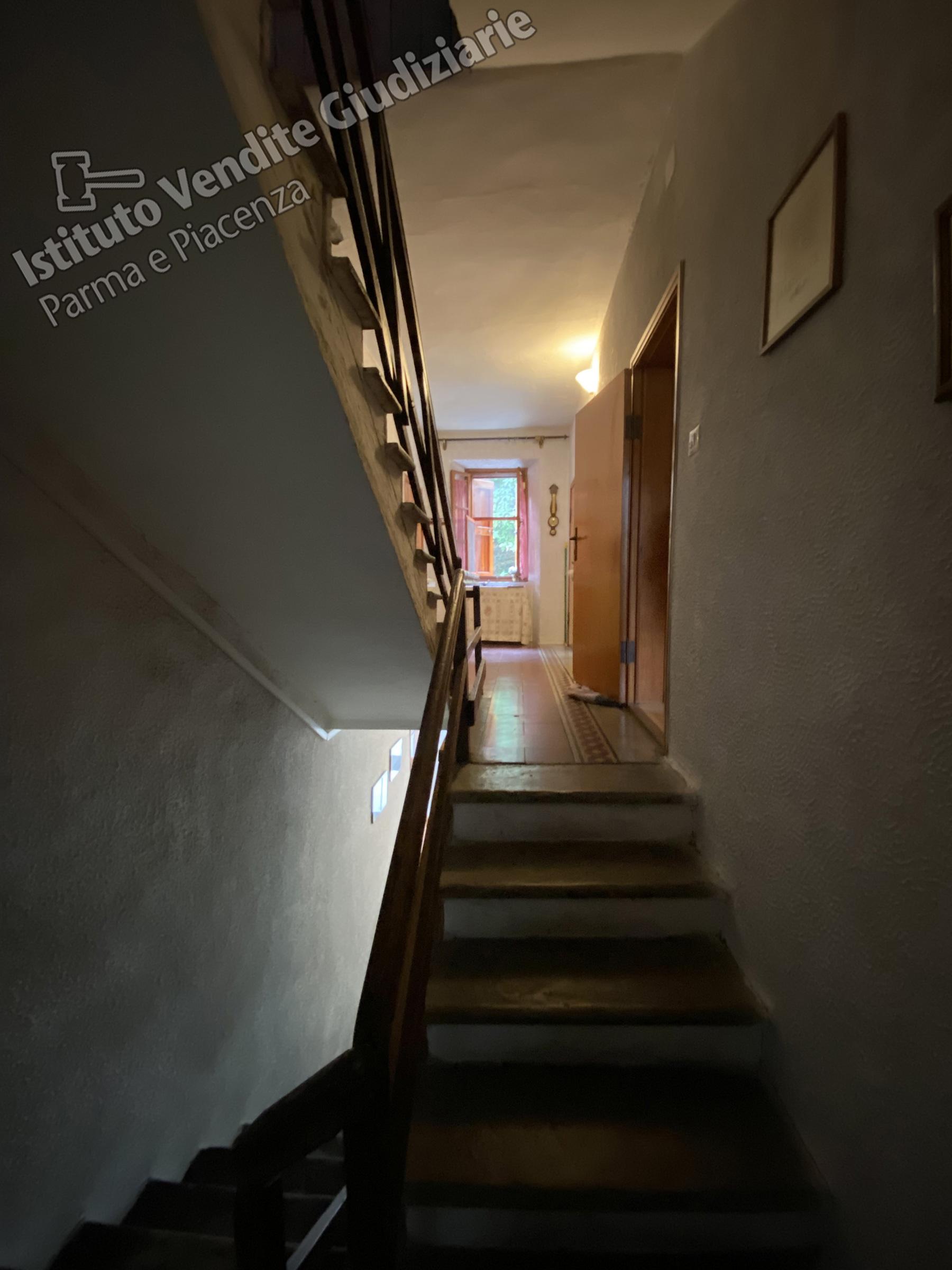 immobile casa singola all'asta in Via Provinciale SP13 - Strada Val Parma, 35 - 43021 Corniglio (PR) - 5