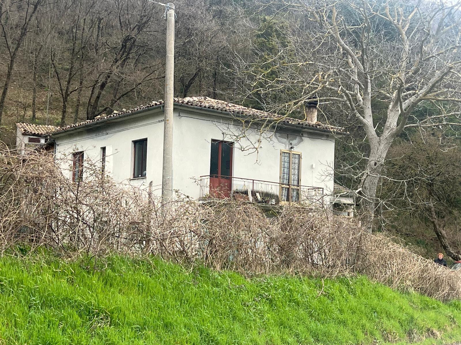 immobile terreno all'asta in Localita' VALLIBBIA SNC - 62025 Fiuminata (MC) - 2