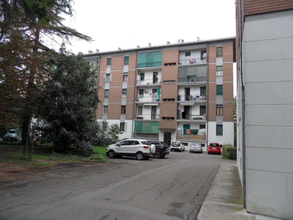 immobile appartamento all'asta in Via Andrea Balletti 4 - Reggio nell'Emilia (RE) - 2