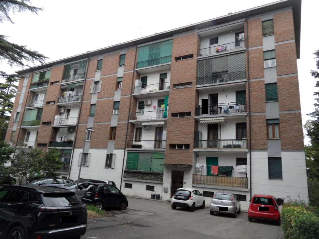 immobile appartamento all'asta in Via Andrea Balletti 4 - Reggio nell'Emilia (RE) - 3