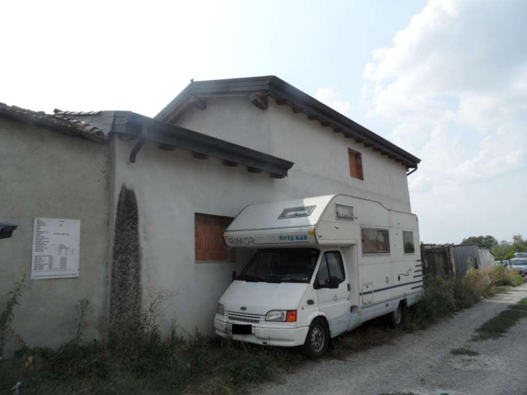 immobile appartamento all'asta in Via Montello 14 - 42049 Sant'Ilario d'Enza (RE) - 4