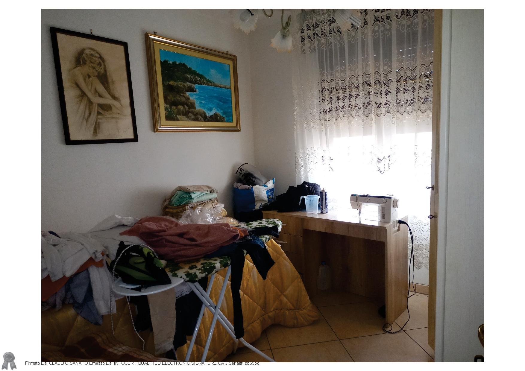 immobile appartamento all'asta in Via Milano n 23 - 73052 Parabita (LE) - 4
