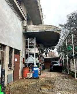 immobile appartamento all'asta in Via Vitruvio 26 - 21012 Cassano Magnago (VA) - 4