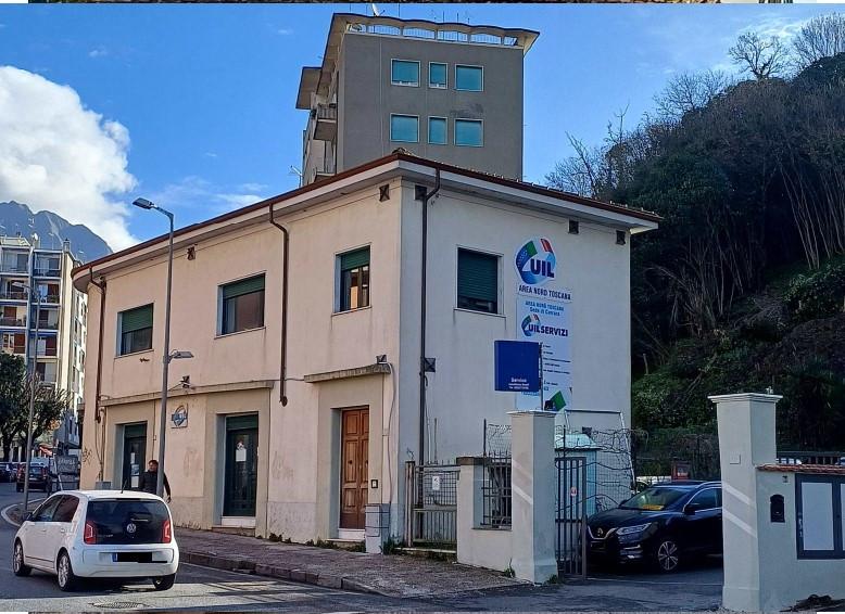 immobile ufficio all'asta in Via Roma, 36 - 54033 Carrara (MS) - 1