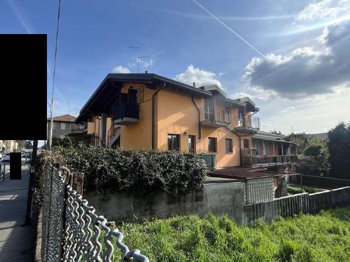 immobile appartamento all'asta in Viale Trieste 26 - 22077 Olgiate Comasco (CO) - 3
