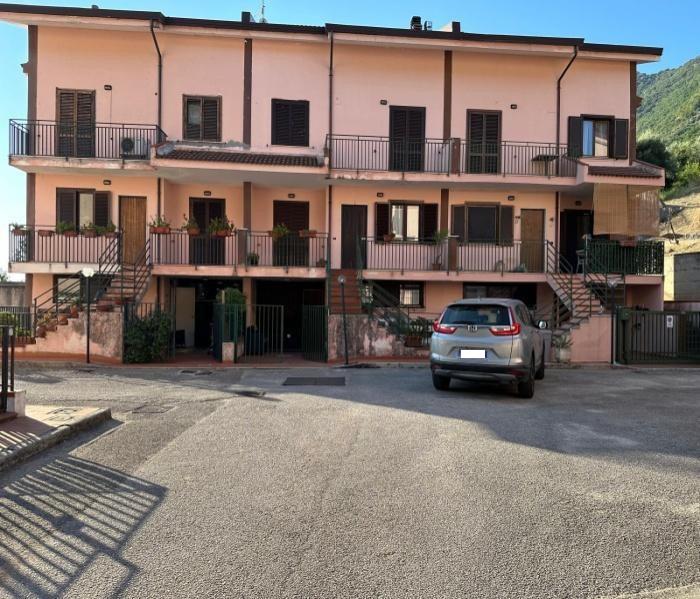immobile appartamento all'asta in Via Aldo Moro - 82030 Frasso Telesino (BN) - 1