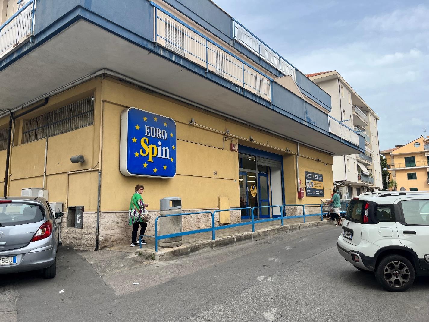 immobile negozio all'asta in Via Tito Livio n 1 - 66054 Vasto (CH) - 1