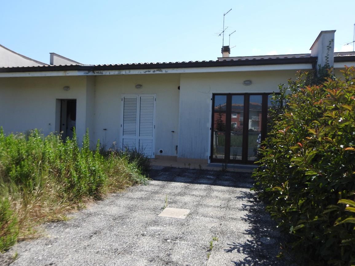 immobile villa all'asta in Via Frazione Musone, 62019 Recanati MC, Italia Recanati, Macerata - 4
