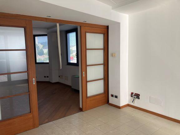 immobile ufficio all'asta in Via Guido Galimberti, 24124 Bergamo BG, Italia n 8/A Bergamo, Bergamo - 3