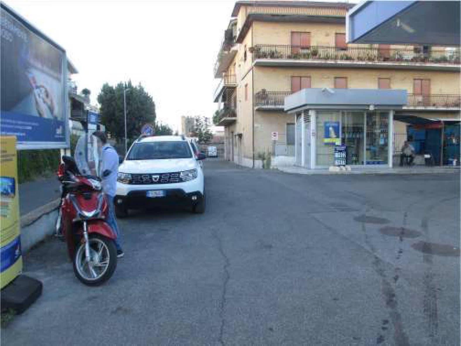 immobile casa singola all'asta in Via Tuscolana - Roma (RM) - 4