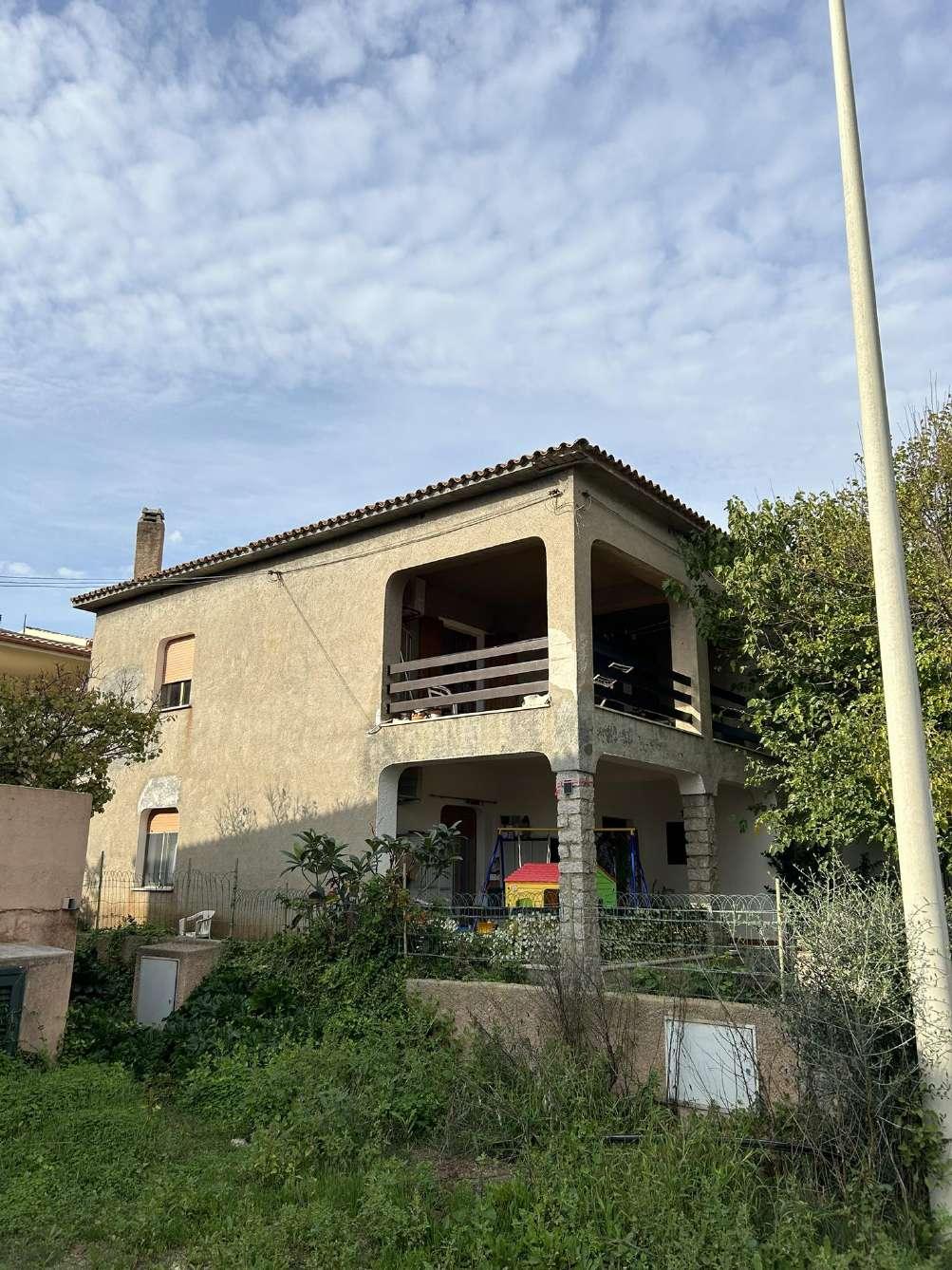immobile appartamento all'asta in Località Capotesta Via Colonne Romane - 07028 Santa Teresa Gallura (SS) - 5