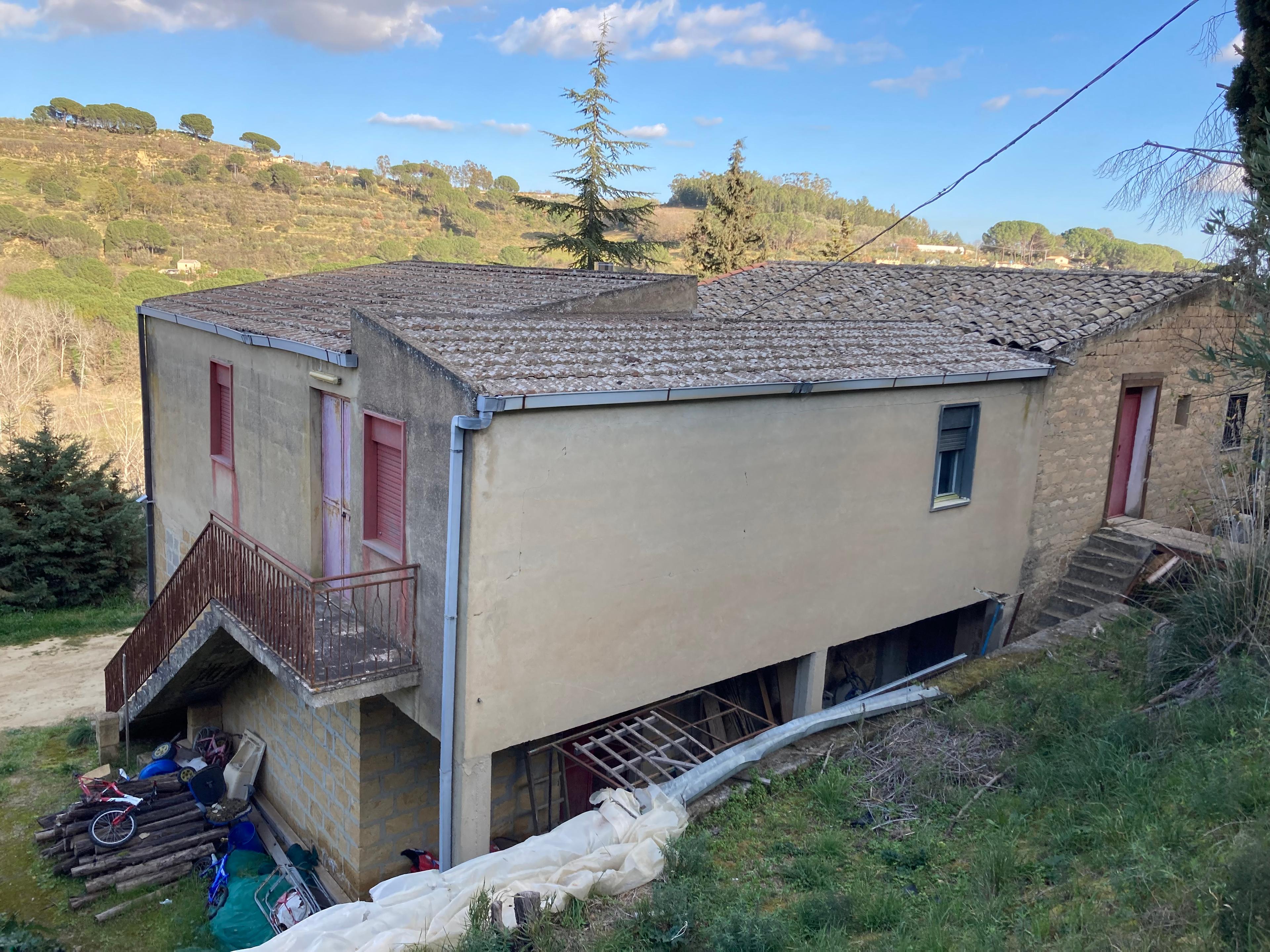 immobile casa singola all'asta in Contrada Scarante snc - 94015 Piazza Armerina (EN) - 2