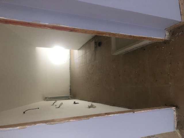 immobile magazzino all'asta in Via Gaetano Morelli, 1 - 88900 Crotone (KR) - 2