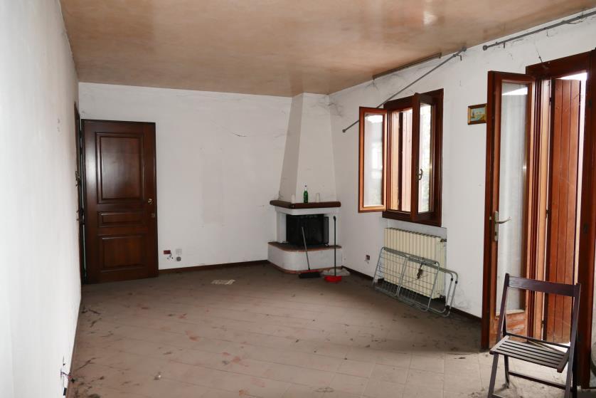immobile appartamento all'asta in Via Padre Bernardo Longo 12 - 35010 Curtarolo (PD) - 4