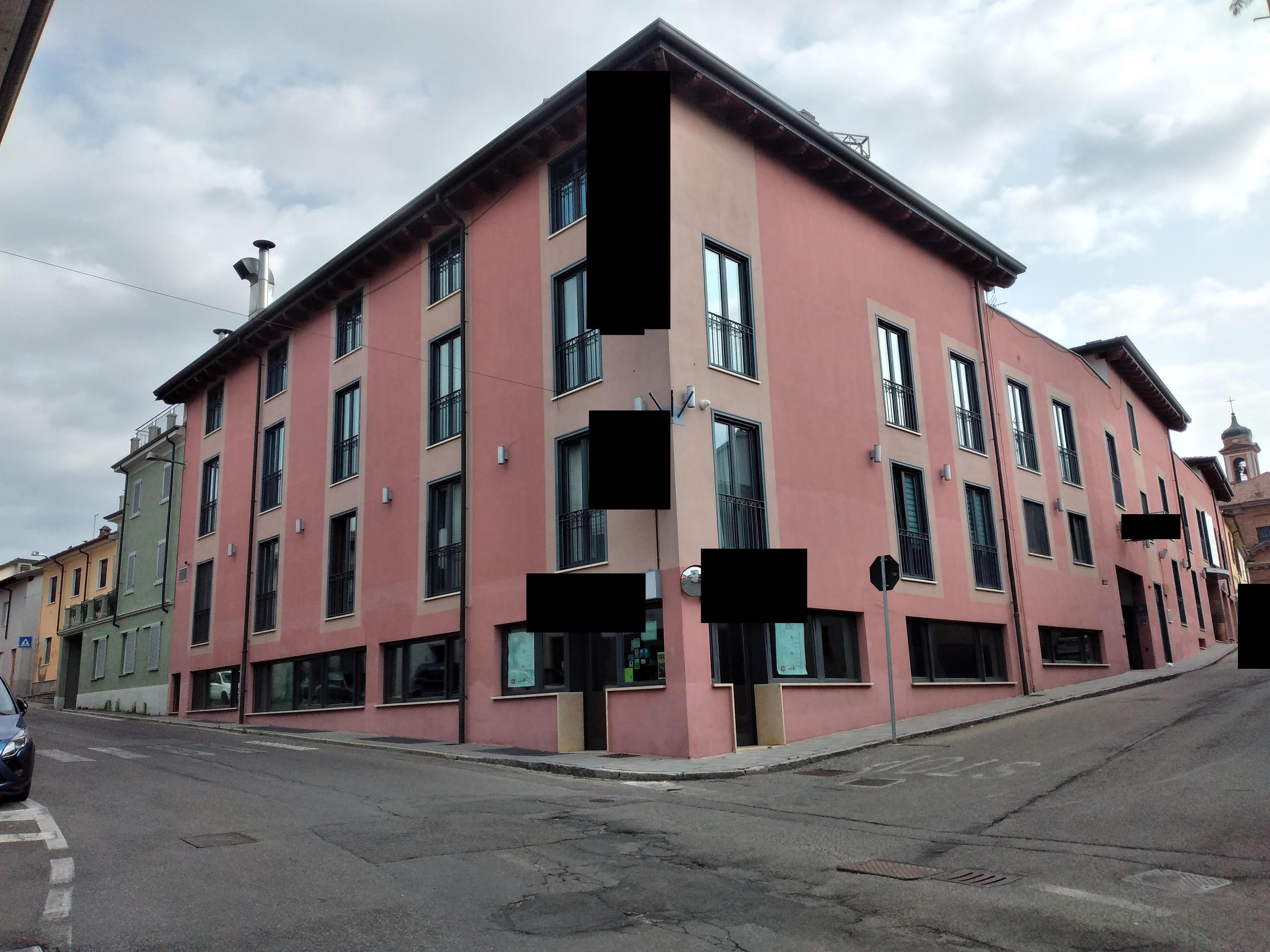 immobile hotel - albergo all'asta in Via Roma angolo via San Bernardino 18/24 - 27039 Sannazzaro de' Burgondi (PV) - 1