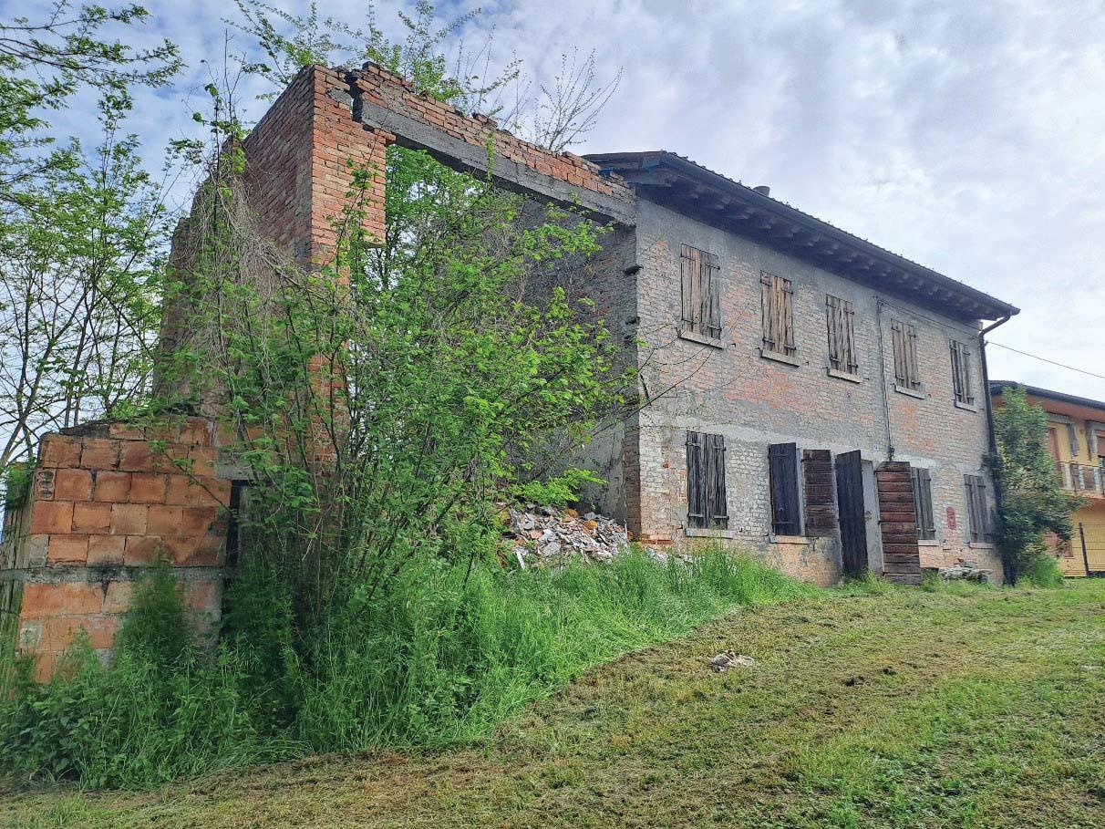immobile rustico all'asta in Via Giuseppe Mancino, 14 - 31040 Giavera del Montello (TV) - 2
