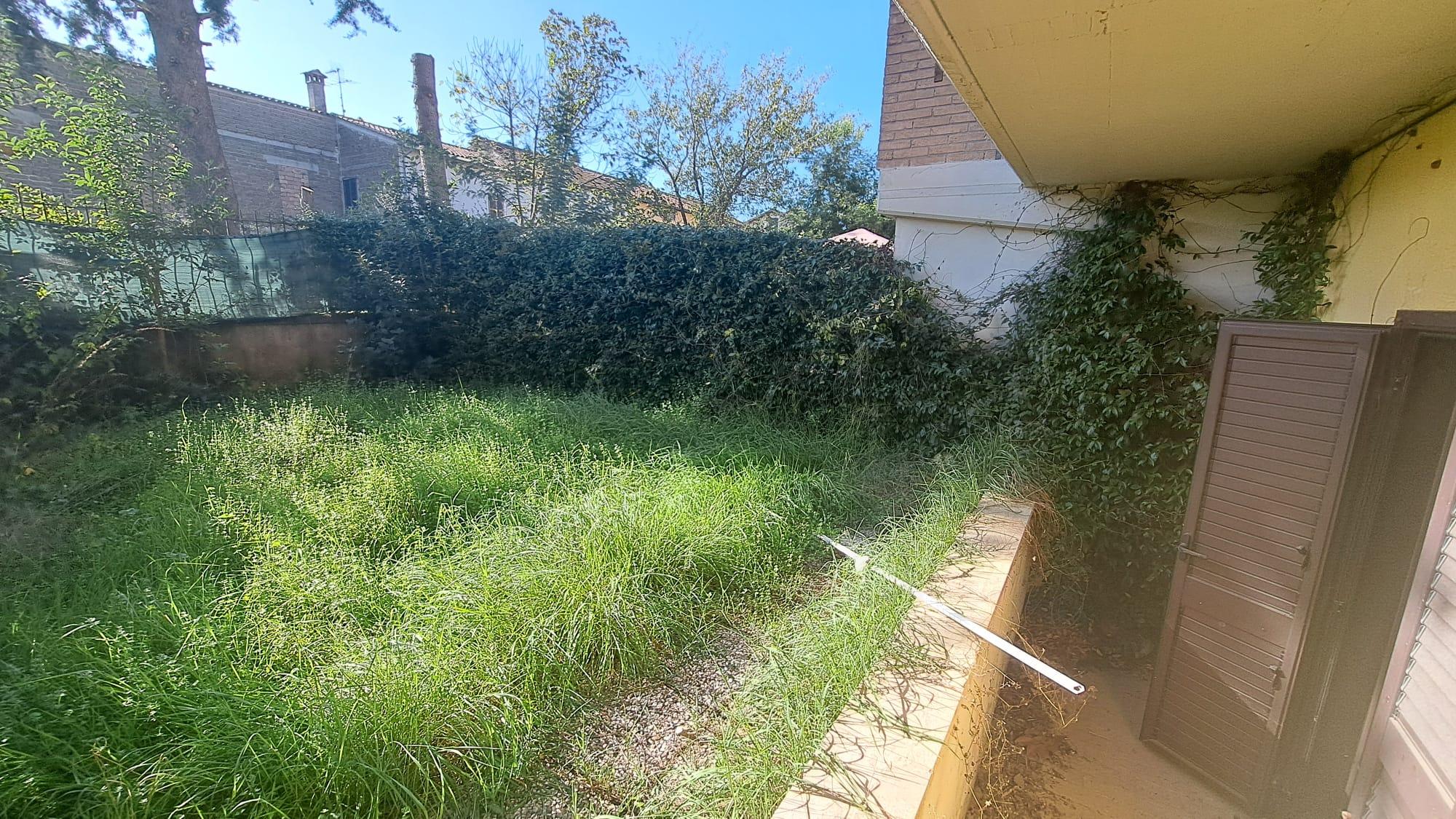 immobile appartamento all'asta in Via delle Ville del Borgo, 02040 Tarano RI, Italia Tarano, Rieti - 1