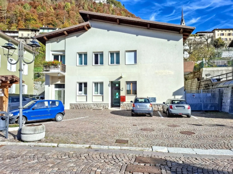 immobile ufficio all'asta in Piazza Giovanni Buffa Schievano, 38050 Pieve Tesino TN, Italia Pieve Tesino, Trento - 1